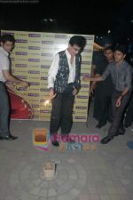Fame Big Cinemas honours Jeetendra with Evergreen Lantern in Fame Big Cinemas, Andheri, Mumbai on 1st Nov 2010 (29).JPG